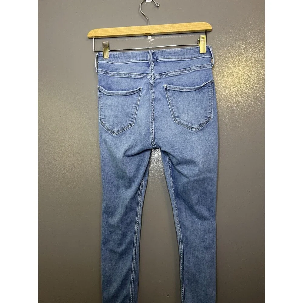 Hollister Jeans Juniors 3R Blue Medium Wash Curvy High Rise Distressed Jegging - Picture 4 of 10
